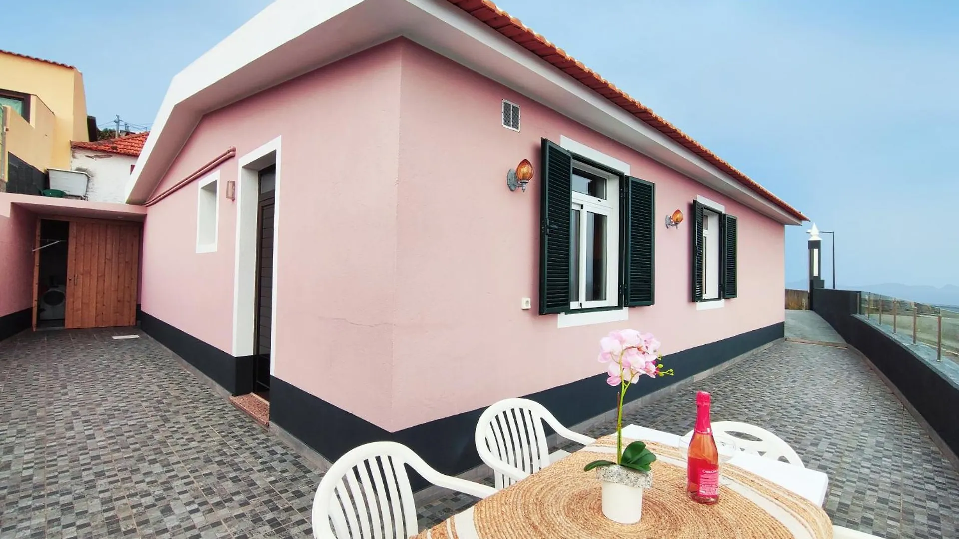 Gateone Al Airport View House Villa Machico  0*, Machico (Madeira) Portugal